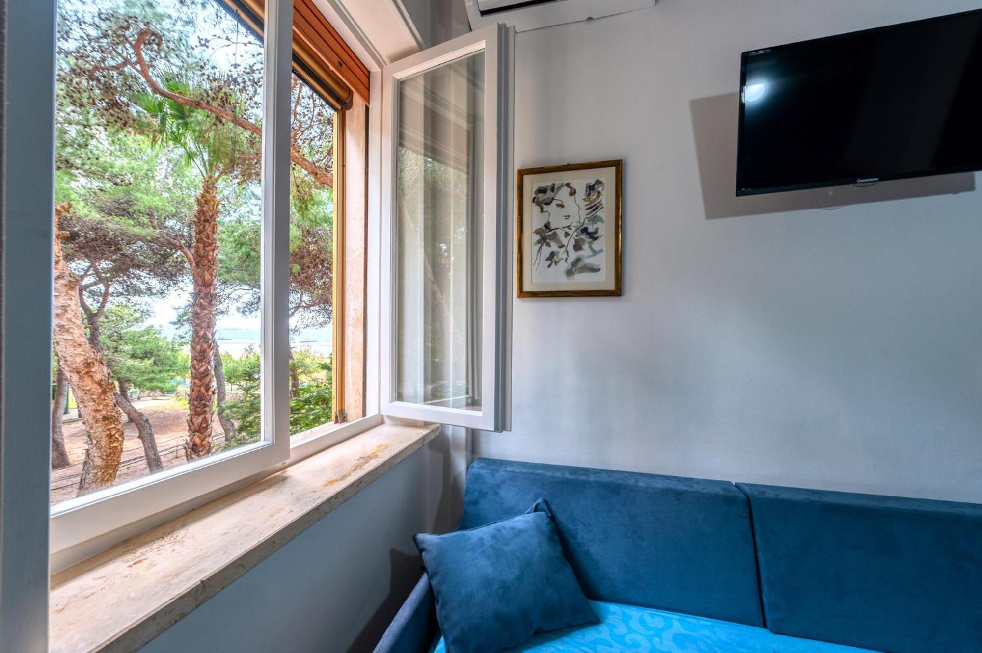 Luxury Suites & Apartment Con Accesso Alla Spiaggia E Parcheggio Privato - Vista Mare Lido Conchiglia Номер фото
