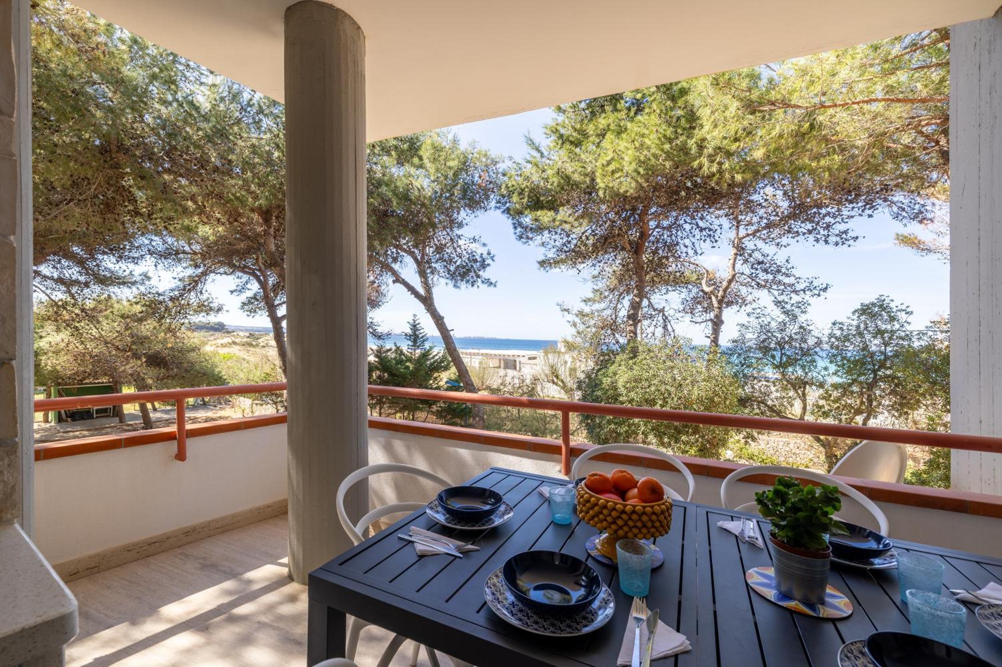 Luxury Suites & Apartment Con Accesso Alla Spiaggia E Parcheggio Privato - Vista Mare Lido Conchiglia Номер фото
